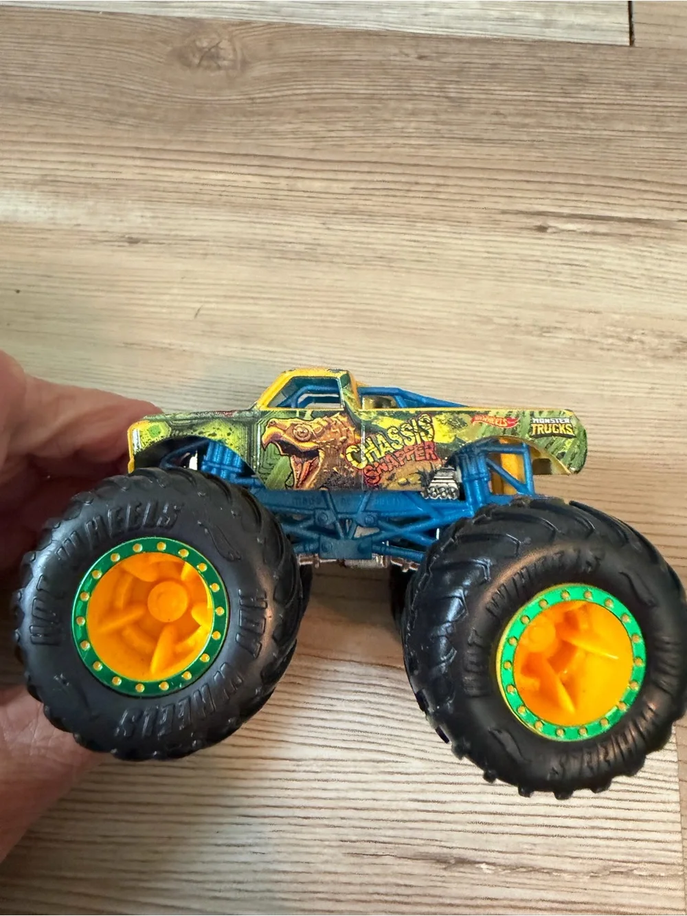 Hot Wheels durable chassis